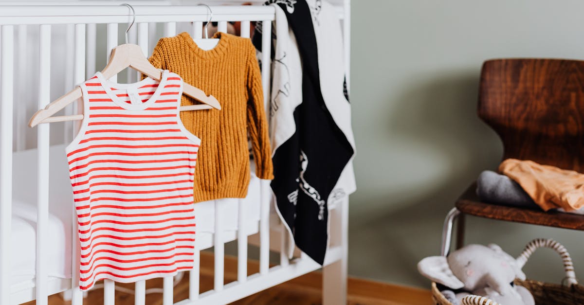 découvrez notre sélection d'indispensables pour bébés, alliant confort, sécurité et praticité. des vêtements aux accessoires, tout pour accueillir votre petit trésor avec douceur et style.