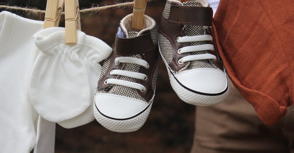 découvrez notre sélection de lessives pour bébé, spécialement formulées pour nettoyer en douceur les vêtements délicats de votre enfant. sans agents agressifs, hypoallergéniques et respectueuses de la peau, nos lessives garantissent une fraîcheur durable tout en protégeant la peau sensible de votre bébé. optez pour le meilleur avec nos produits de qualité.