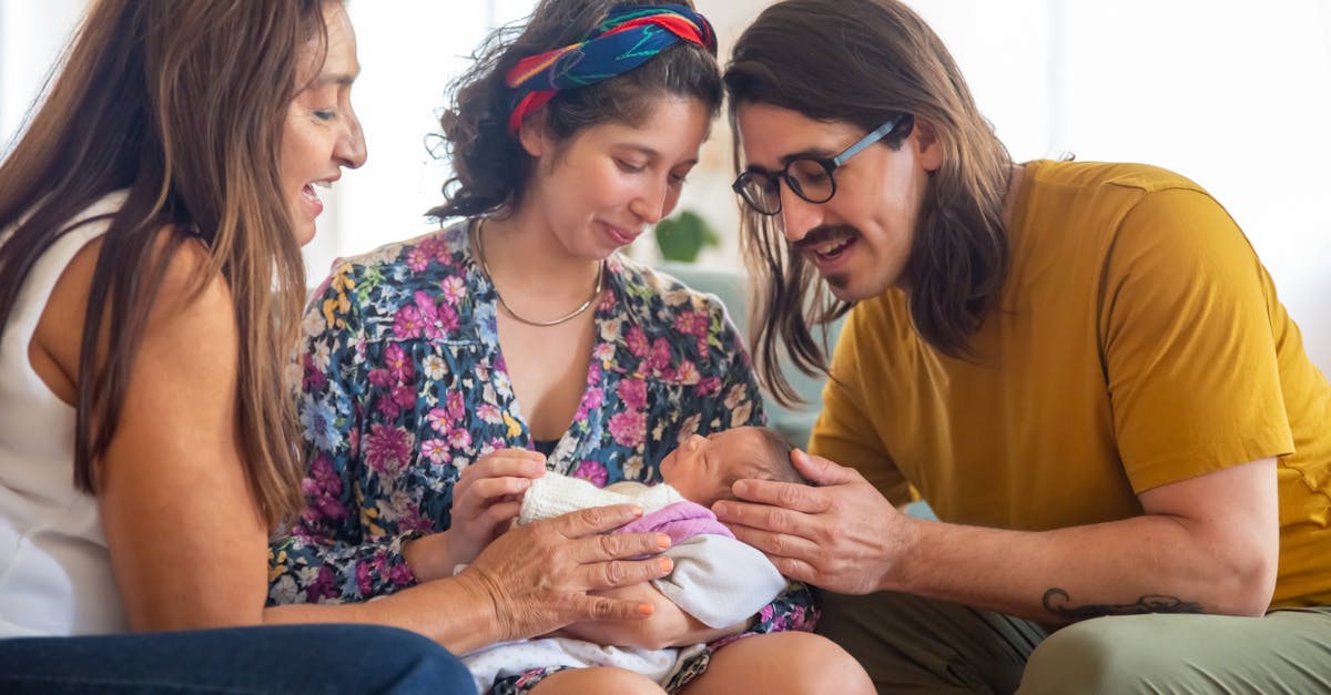 découvrez la magie des sourires de bébé ! cette collection captivante de moments adorables célèbres la joie innocente des tout-petits. plongez dans un monde de tendresse et d'amour à travers des images et des récits touchants qui réchaufferont votre cœur.
