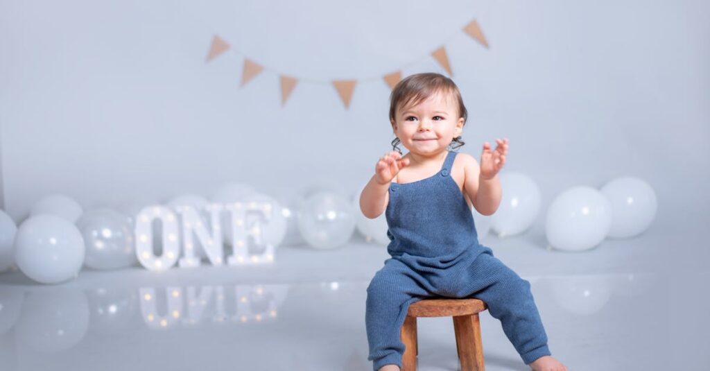découvrez notre sélection de tabourets pour bébé, conçus pour offrir confort et sécurité à votre petit lors de ses premières expériences d'apprentissage. idéals pour la salle de bain ou le coin jeu, ces petits accessoires colorés facilitent l'autonomie de votre enfant tout en ajoutant une touche ludique à votre intérieur.