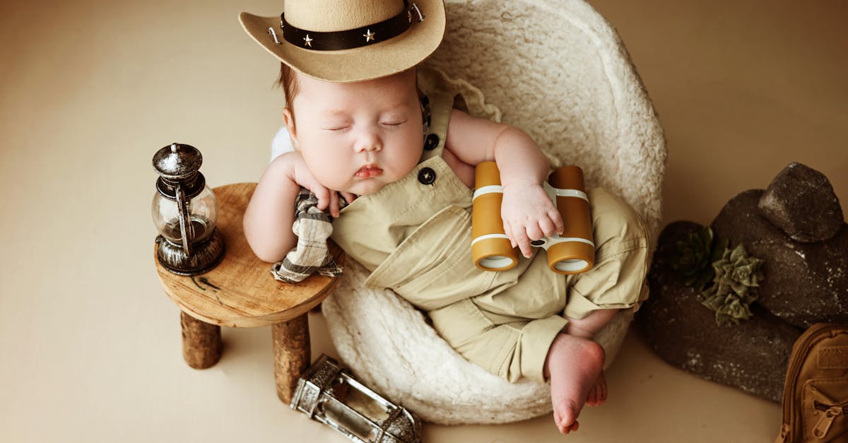 découvrez notre sélection de tabourets pour bébé, conçus pour offrir confort et sécurité aux tout-petits. parfaits pour l'apprentissage de la propreté ou pour atteindre la hauteur désirée, nos modèles sont disponibles dans des designs ludiques et colorés. offrez à votre enfant un mobilier adapté à ses besoins!