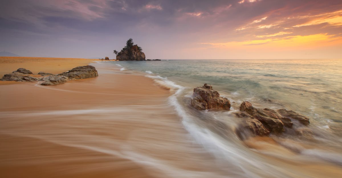 découvrez les plus belles plages du monde, où le sable doré rencontre des eaux turquoise. profitez du soleil, des sports nautiques et d'un cadre idyllique pour des vacances inoubliables.