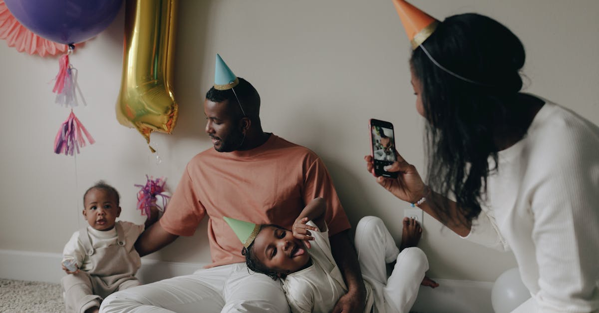 découvrez une multitude d'activités amusantes et originales pour célébrer un anniversaire inoubliable. que ce soit pour des enfants ou des adultes, trouvez des idées créatives pour animer votre fête, des jeux divertissants aux thèmes uniques. faites de chaque anniversaire un moment spécial !