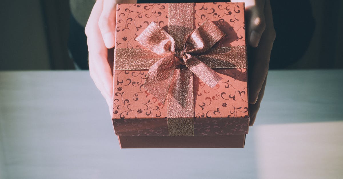 découvrez les règles essentielles pour célébrer un anniversaire mémorable ! que ce soit pour organiser une fête, choisir le cadeau parfait ou surprendre un proche, apprenez tous les conseils pour rendre ce jour spécial inoubliable.