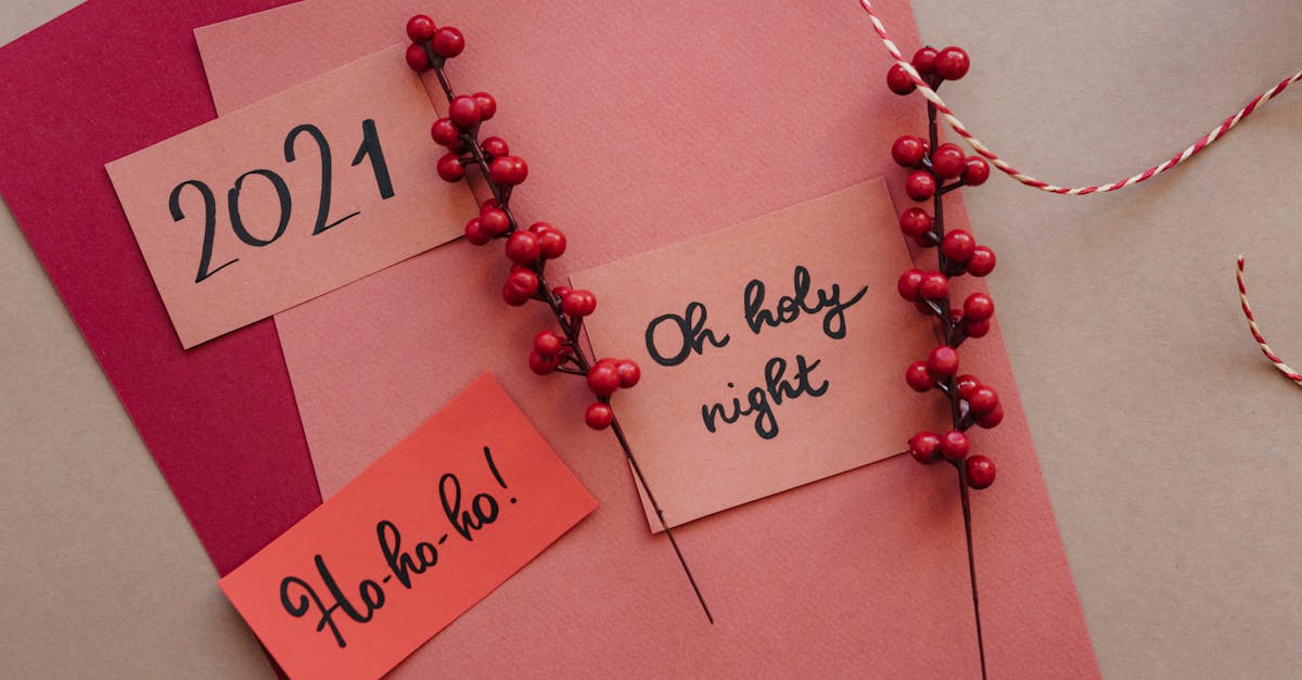 découvrez notre collection de cartes de noël uniques et personnalisées pour apporter joie et magie à vos fêtes. envoyez vos vœux de manière originale à vos proches avec nos designs créatifs et élégants.
