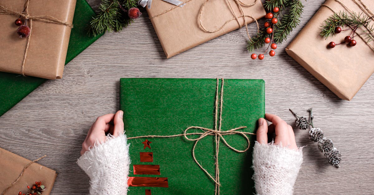 découvrez notre sélection de cadeaux de noël uniques et originaux pour tous les budgets. faites plaisir à vos proches avec des idées de cadeaux qui sauront les émerveiller et rendre les fêtes encore plus mémorables. trouvez le cadeau parfait et partagez la magie de noël !