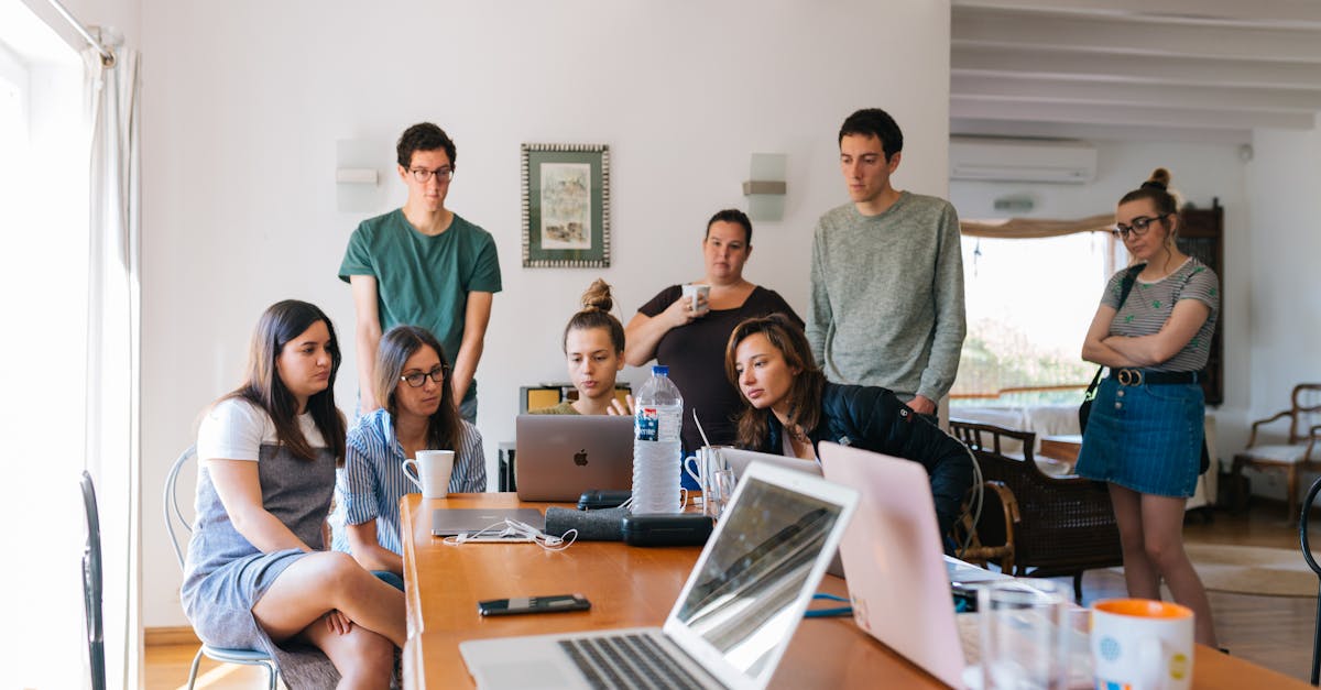 découvrez les essentiels de la communication : techniques, conseils et stratégies pour améliorer vos interactions et renforcer vos relations personnelles et professionnelles.