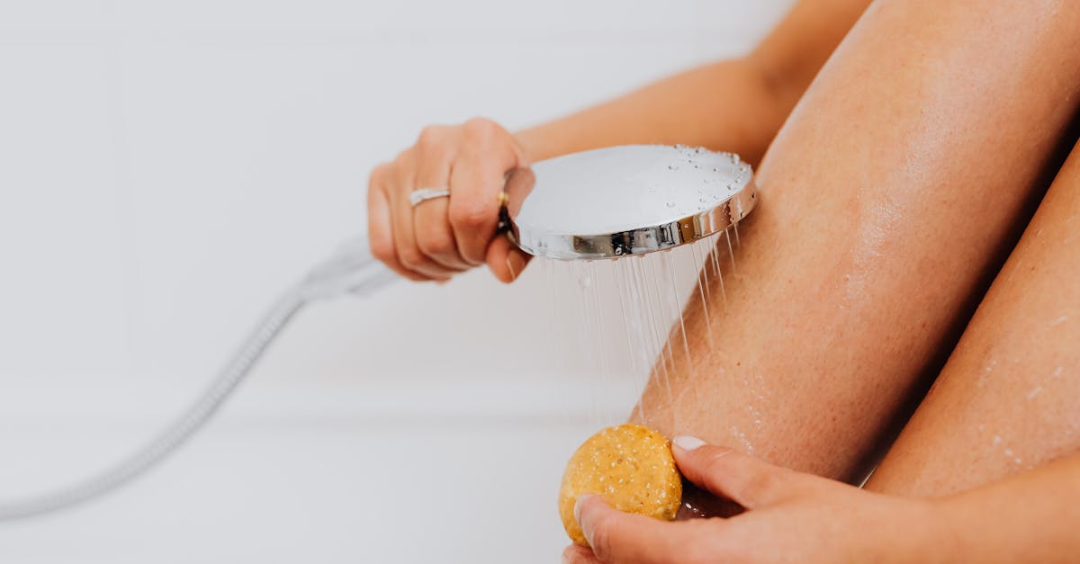 découvrez des expériences fascinantes avec du savon à vaisselle ! plongez dans un monde ludique où science et cuisine se rencontrent pour des activités amusantes et éducatives à réaliser à la maison. parfait pour les enfants et les amateurs de science !