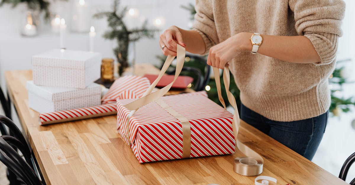 découvrez une sélection créative de décorations de noël à réaliser soi-même ! transformez votre maison en un pays des merveilles festif avec des ornements diy uniques et personnalisés qui apporteront chaleur et magie à vos fêtes. suivez nos tutoriels faciles et laissez libre cours à votre imagination!