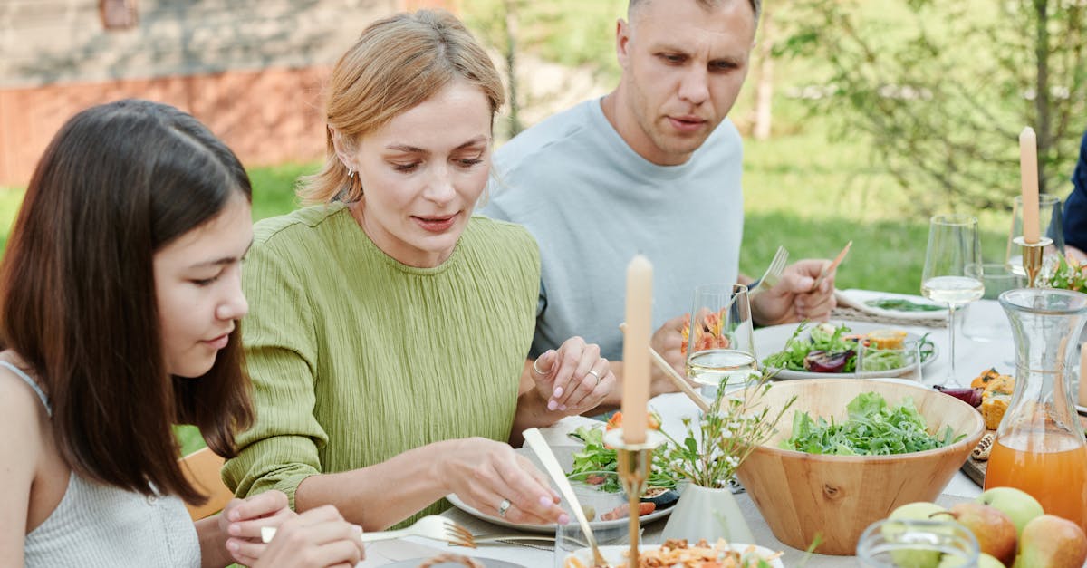 découvrez des moments inoubliables en famille avec notre brunch familial, alliant délices culinaires et convivialité. profitez d'une variété de plats savoureux et d'une atmosphère chaleureuse pour célébrer ensemble.