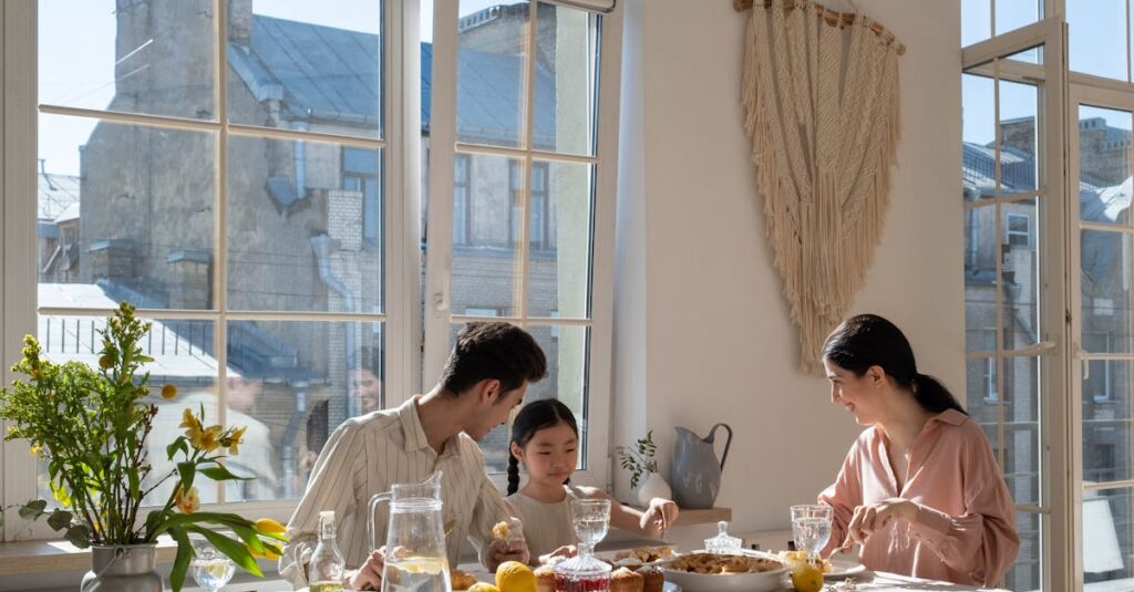 découvrez l'art du brunch en famille avec des plats savoureux et conviviaux. rejoignez-nous pour un moment chaleureux autour de mets délicieusement préparés, parfaits pour partager des rires et des souvenirs inoubliables.