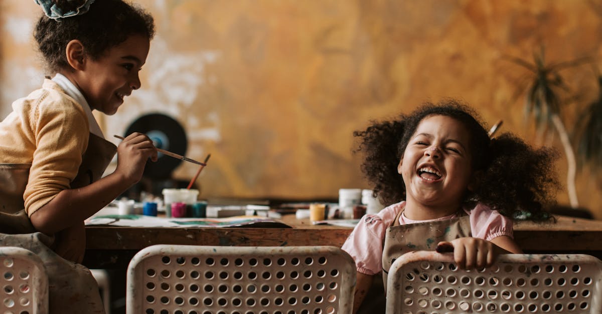 découvrez des activités créatives en famille avec notre sélection de projets de bricolage amusants et simples. renforcez les liens familiaux tout en laissant libre cours à votre imagination!