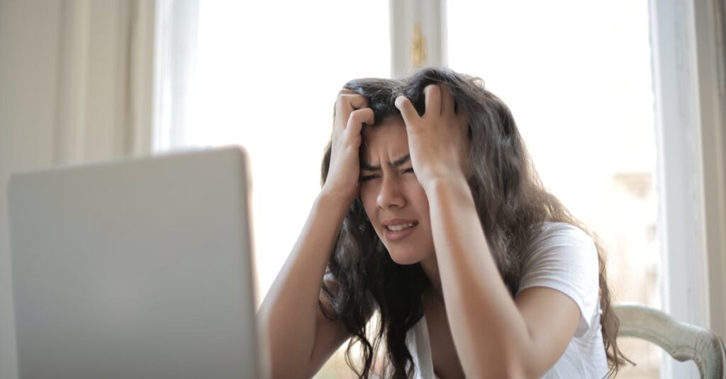 découvrez comment gérer et surmonter la frustration dans votre quotidien. explorez des stratégies efficaces pour transformer cette émotion difficile en opportunité de croissance personnelle et de résilience.