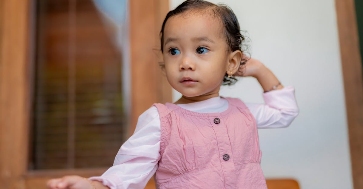 découvrez les symptômes, causes et solutions pour le colique infantile. apprenez comment soulager les douleurs de votre bébé et améliorer son confort au quotidien.