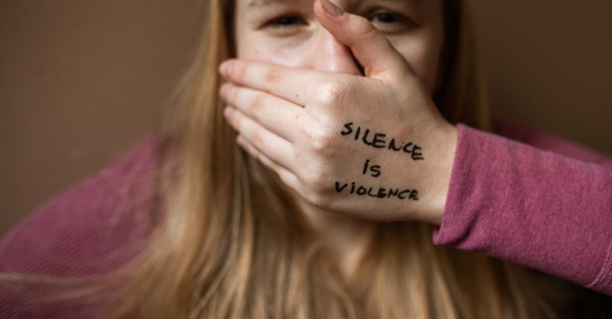 découvrez des informations essentielles sur la douleur à la mâchoire : causes, symptômes et traitements. apprenez à soulager votre inconfort et à améliorer votre qualité de vie.