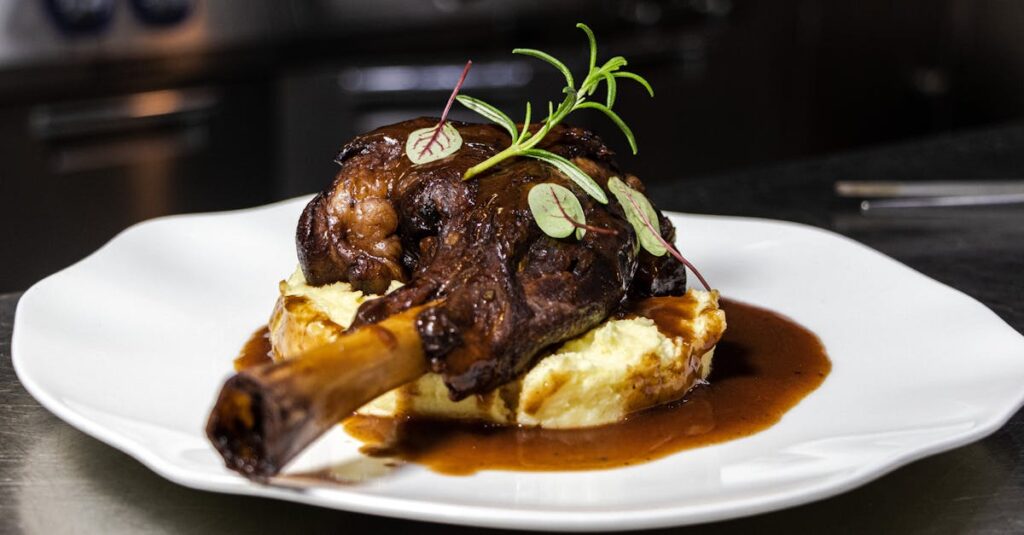 découvrez nos délicieuses purées de viande, préparées avec des ingrédients frais et de qualité. idéales pour régaler petits et grands, nos recettes savoureuses allient nutrition et plaisir. parfaites pour compléter vos repas avec goût!