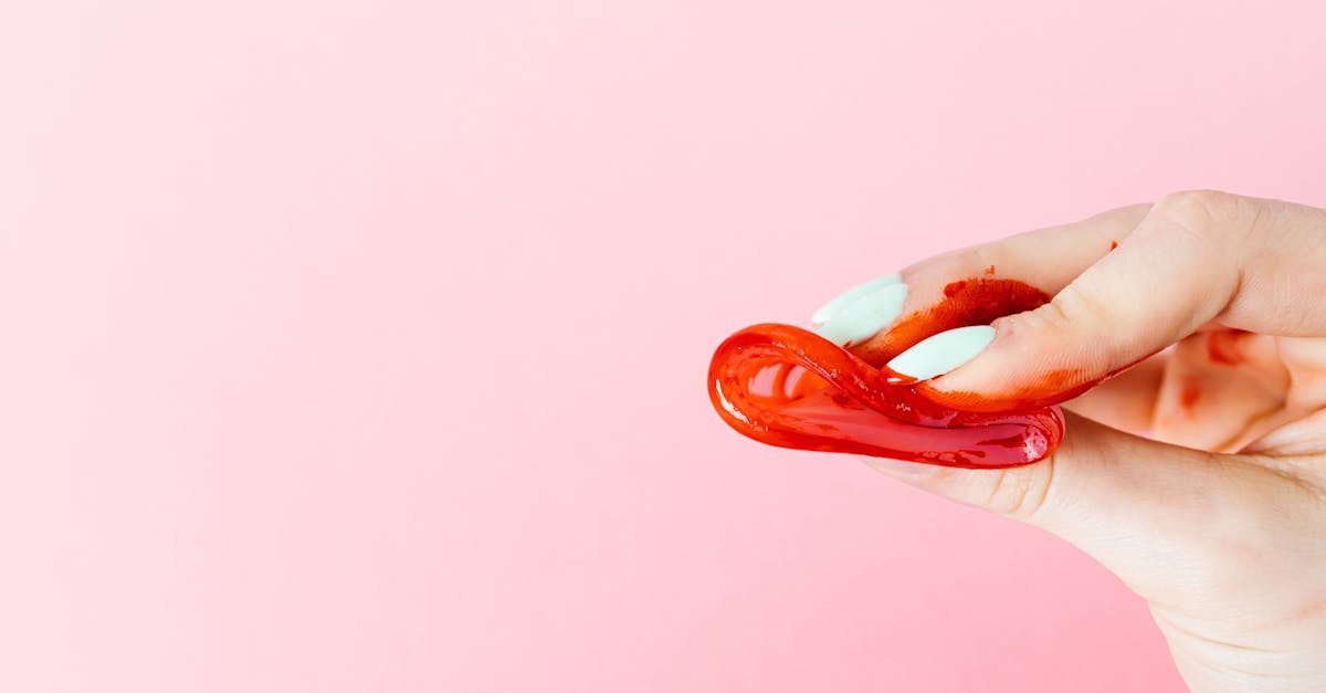 découvrez les causes et solutions aux irrégularités menstruelles. informez-vous sur les symptômes, traitements et conseils pour réguler votre cycle menstruel.