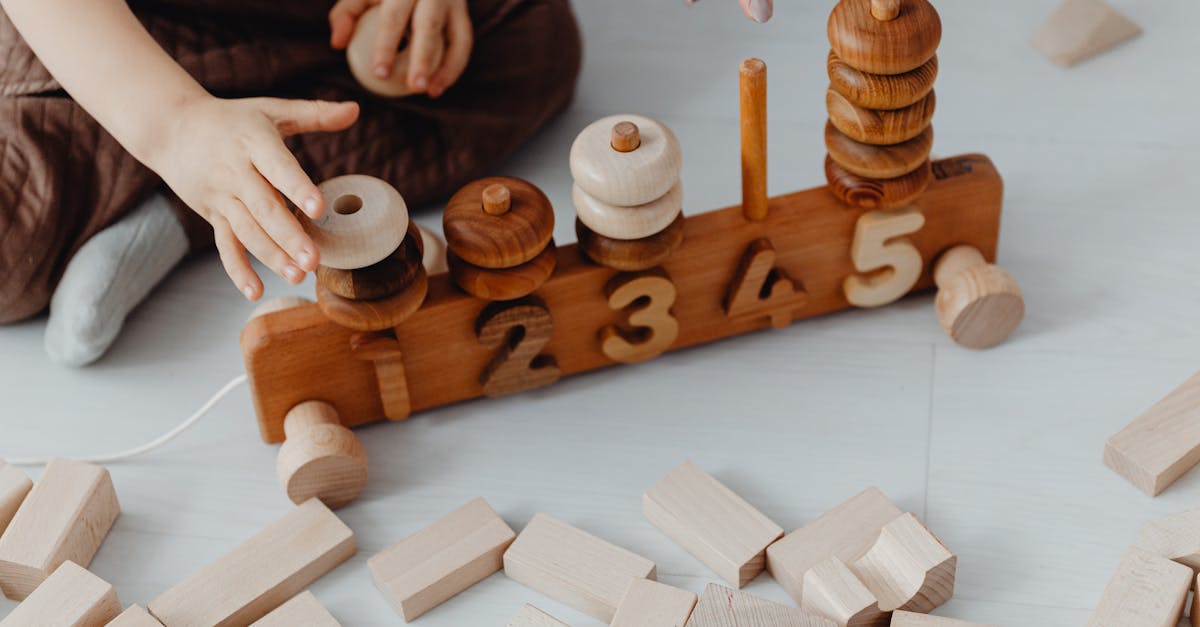 découvrez l'importance des compétences motrices pour le développement physique et cognitif des enfants. apprenez comment stimuler et améliorer ces habiletés essentielles grâce à des activités ludiques et des conseils pratiques.