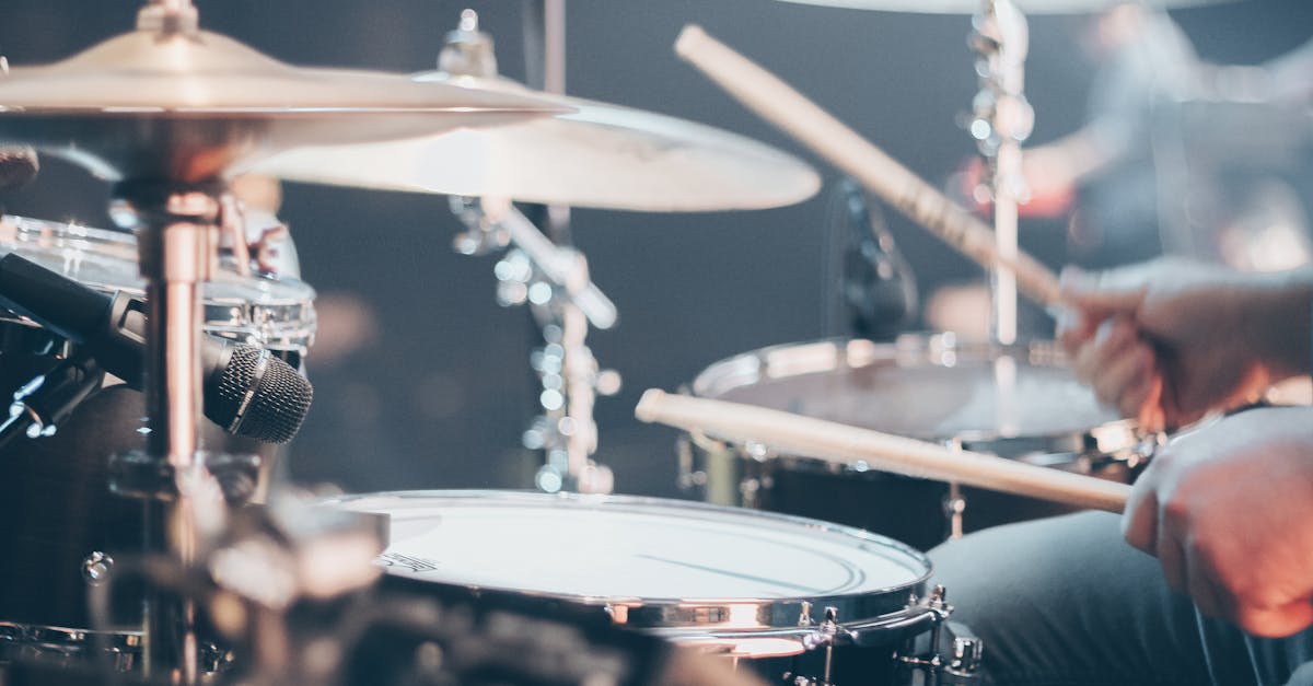 découvrez l'univers fascinant de la musique, ses genres variés, ses artistes emblématiques et son impact culturel. plongez dans des mélodies envoûtantes et des rythmes entraînants qui éveillent les émotions et rassemblent les gens à travers le monde.