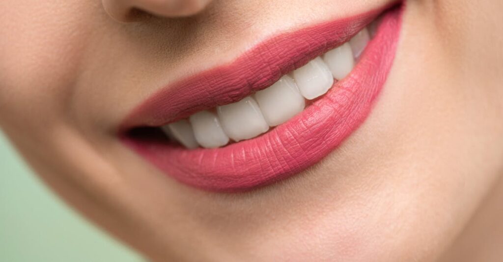découvrez des conseils et des astuces essentiels pour une hygiène bucco-dentaire parfaite. apprenez à prendre soin de vos dents et de vos gencives pour un sourire éclatant et une santé optimale. explorez notre guide complet sur le soin buccal.