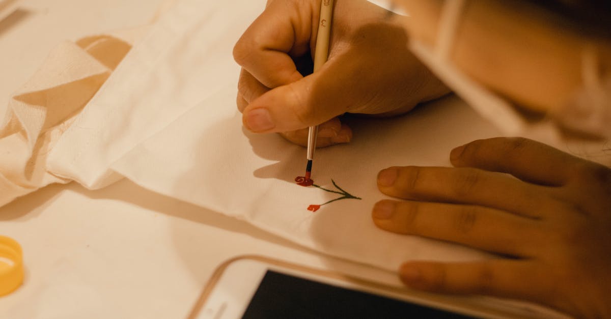 découvrez l'art du papier mâché : une technique créative et écologique pour réaliser des objets décoratifs uniques. apprenez à façonner, peindre et personnaliser vos créations en quelques étapes simples.