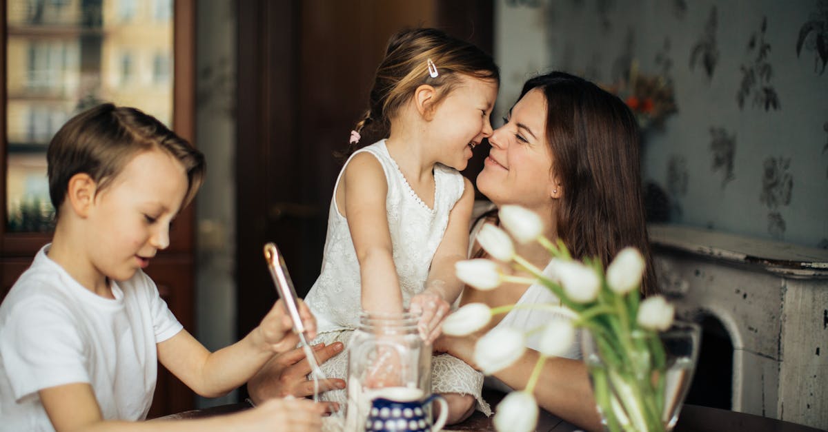 découvrez des conseils pratiques et des informations utiles sur l'éducation des enfants, de la petite enfance à l'adolescence. améliorez votre vécu parental et favorisez le bien-être de votre famille avec nos ressources dédiées au parenting.