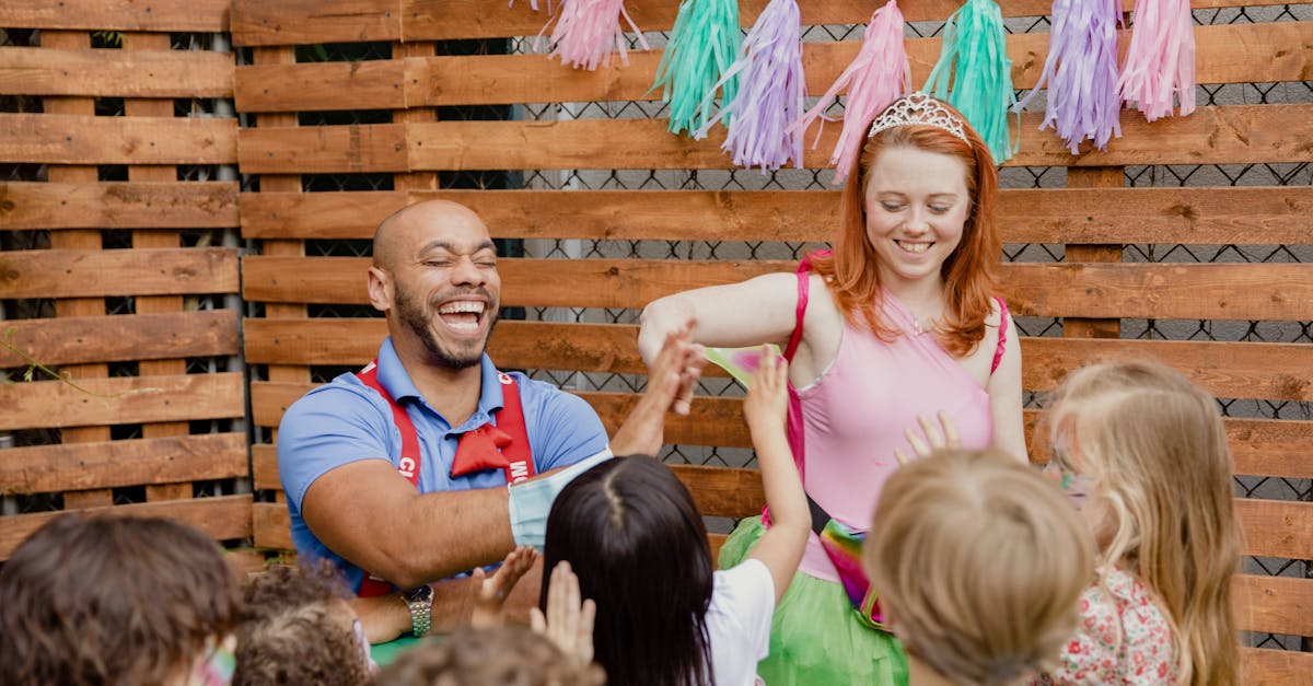 découvrez une sélection de jeux de société amusants et festifs pour animer vos soirées entre amis ou en famille. que vous cherchiez des jeux de cartes, des jeux d'ambiance ou des défis hilarants, trouvez ici des idées pour rendre vos fêtes inoubliables.
