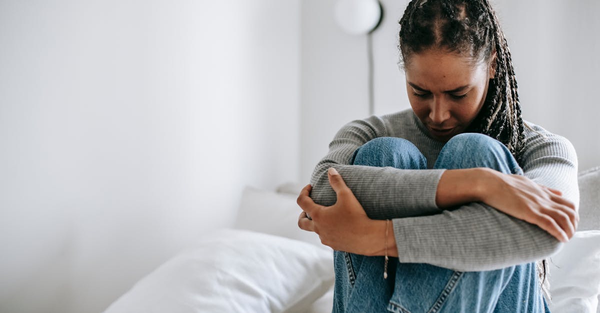 découvrez des conseils et des solutions efficaces pour soulager la douleur postpartum. apprenez à gérer l'inconfort physique du post-partum et trouvez des ressources pour votre récupération après l'accouchement.