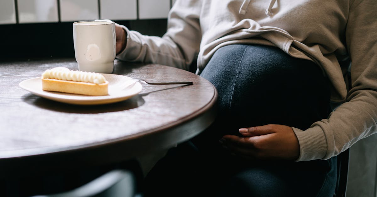 découvrez notre guide complet sur les soins pendant la grossesse. conseils essentiels pour une maternité en santé, incluant nutrition, bien-être et suivi médical. assurez-vous de vivre une grossesse sereine et épanouissante.