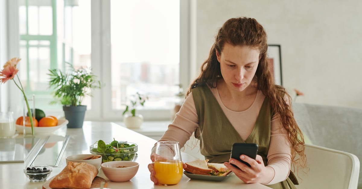 découvrez les complications possibles pendant la grossesse, leurs causes, symptômes et traitements. informez-vous pour mieux comprendre les risques et assurer la santé de la mère et du bébé.