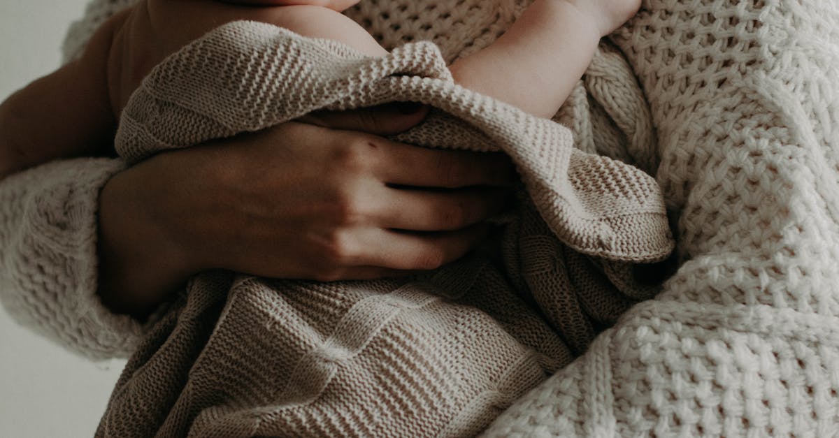 découvrez les meilleures pratiques et conseils pour le soin des bébés prématurés. apprenez à prendre soin de votre précieux enfant avec des informations sur la santé, l'alimentation et le soutien émotionnel pour les parents.