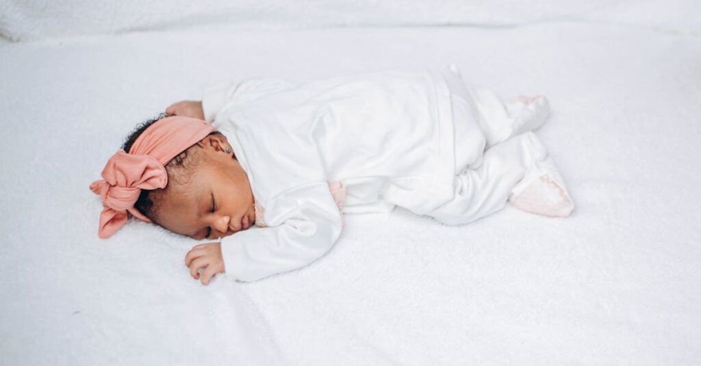 découvrez les meilleures pratiques en matière de soins aux nouveau-nés prématurés. apprenez comment offrir un environnement sûr et favorable au développement des bébés nés avant terme, avec des conseils sur l'alimentation, la santé et le soutien émotionnel pour les familles.