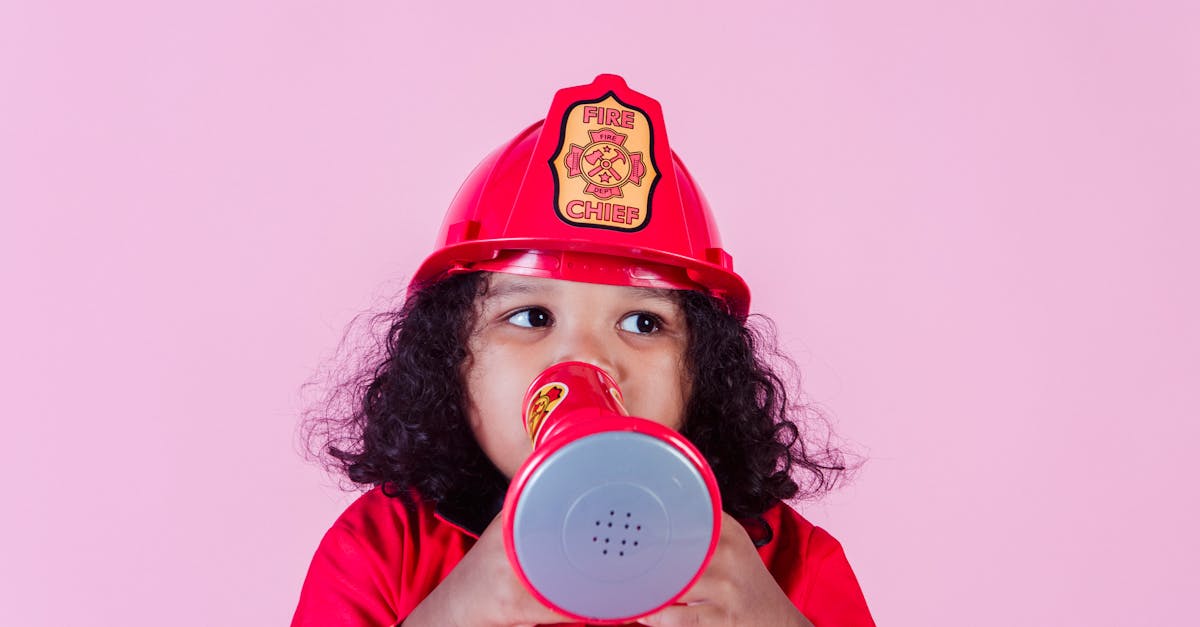 découvrez les nombreux bienfaits du jeu de rôle pour les enfants ! stimulez leur créativité, améliorez leurs compétences sociales et favorisez leur développement émotionnel grâce à des activités ludiques et imaginatives. explorez comment le pretend play contribue à l'apprentissage et au bien-être des plus jeunes.
