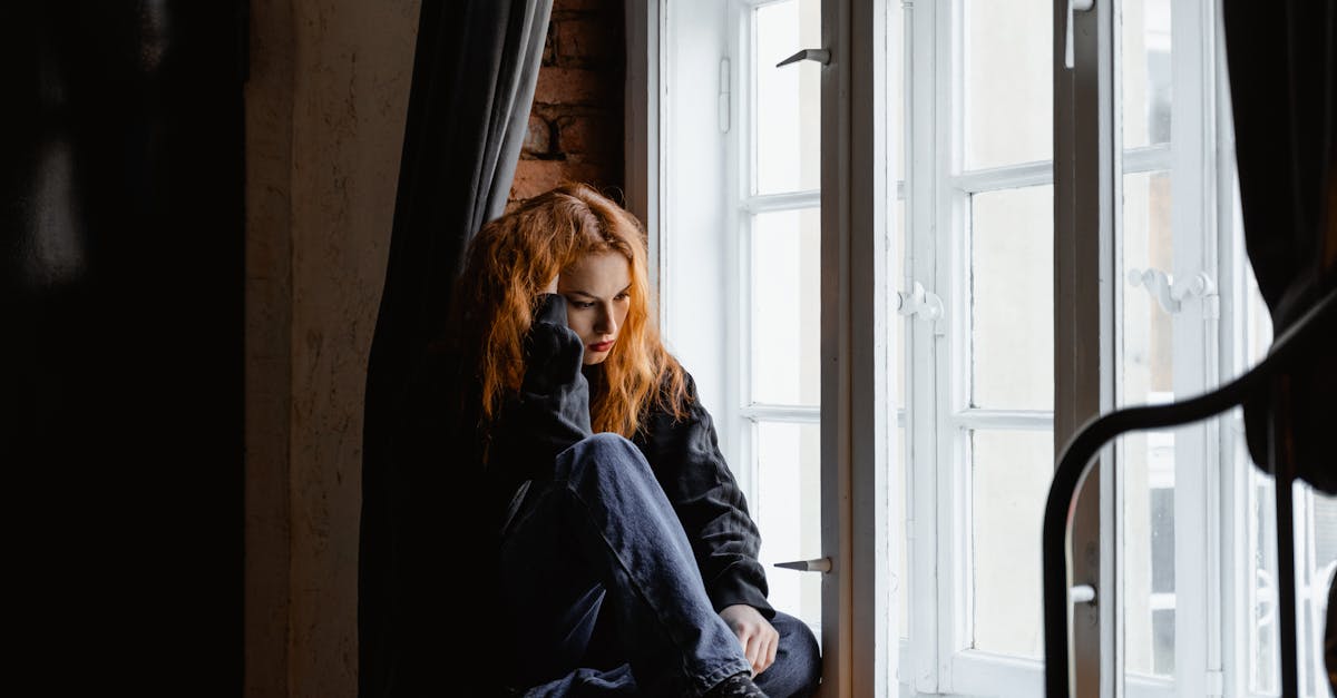 découvrez les causes et les traitements de la douleur pubienne. apprenez à identifier les symptômes associés et à gérer cette condition pour améliorer votre qualité de vie.