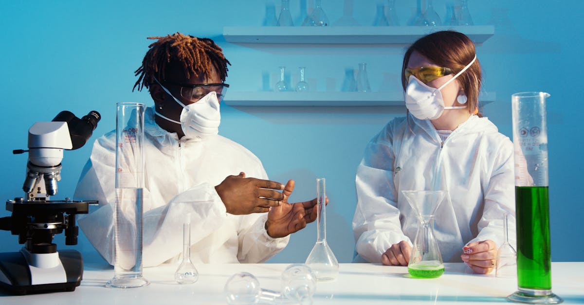 découvrez des expériences scientifiques rapides et captivantes à réaliser à la maison. parfaites pour les enfants et les familles, ces activités ludiques éveilleront votre curiosité scientifique tout en s'amusant.