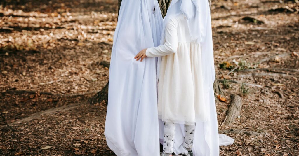 découvrez notre sélection des costumes d'halloween les plus terrifiants pour vous transformer en créature effrayante cette année. des déguisements de monstres classiques aux looks modernes, soyez prêt à faire frissonner vos amis et à vous démarquer lors de vos soirées d'halloween!