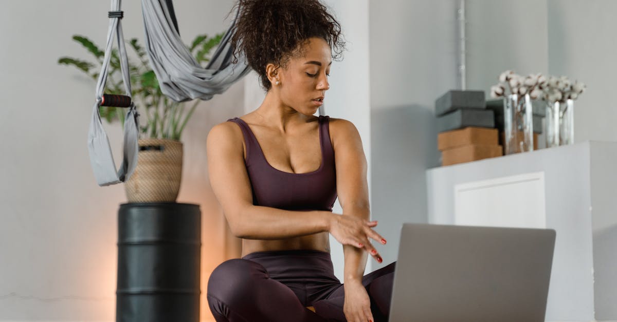 découvrez des activités de bien-être essentielles pour prendre soin de vous. que ce soit à travers la méditation, le journaling ou des moments de détente, apprenez à intégrer le self-care dans votre quotidien pour un équilibre mental et physique optimal.