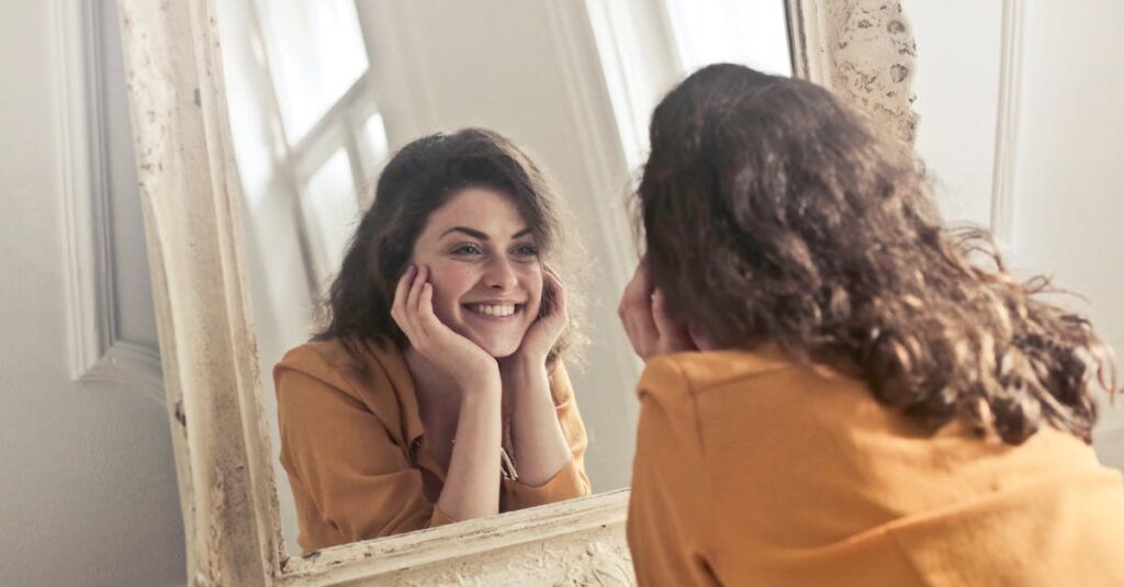 découvrez l'importance de l'estime de soi et comment elle impacte votre vie quotidienne. apprenez des astuces et des techniques pour améliorer votre confiance en vous et développer une image positive de vous-même.