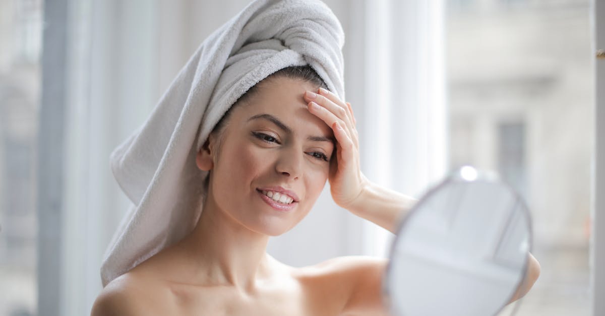 découvrez l'univers du skincare : des conseils, routines et astuces pour une peau éclatante et en pleine santé. explorez les meilleurs produits et apprenez à adopter des gestes simples pour un soin optimal de votre peau.