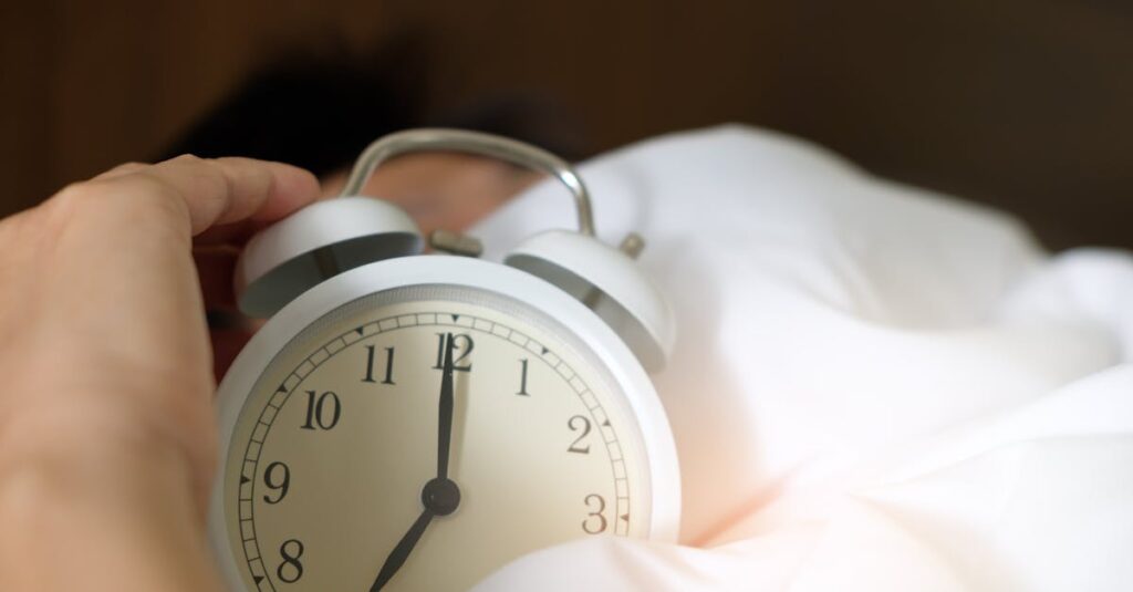 découvrez l'importance du sommeil pour votre santé et votre bien-être. apprenez des conseils pour améliorer votre qualité de sommeil et optimiser vos nuits pour un réveil énergisé.