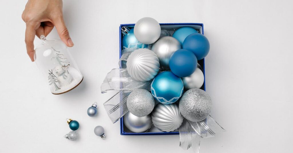 découvrez l'univers magique des globe en neige, des objets de décoration enchanteurs qui capturent des paysages féeriques. parfait pour ajouter une touche de charme à votre intérieur ou offrir en cadeau, ces souvenirs scintillants racontent des histoires et éveillent la nostalgie. explorez notre sélection de globes en neige uniques et emportez un peu de magie chez vous.