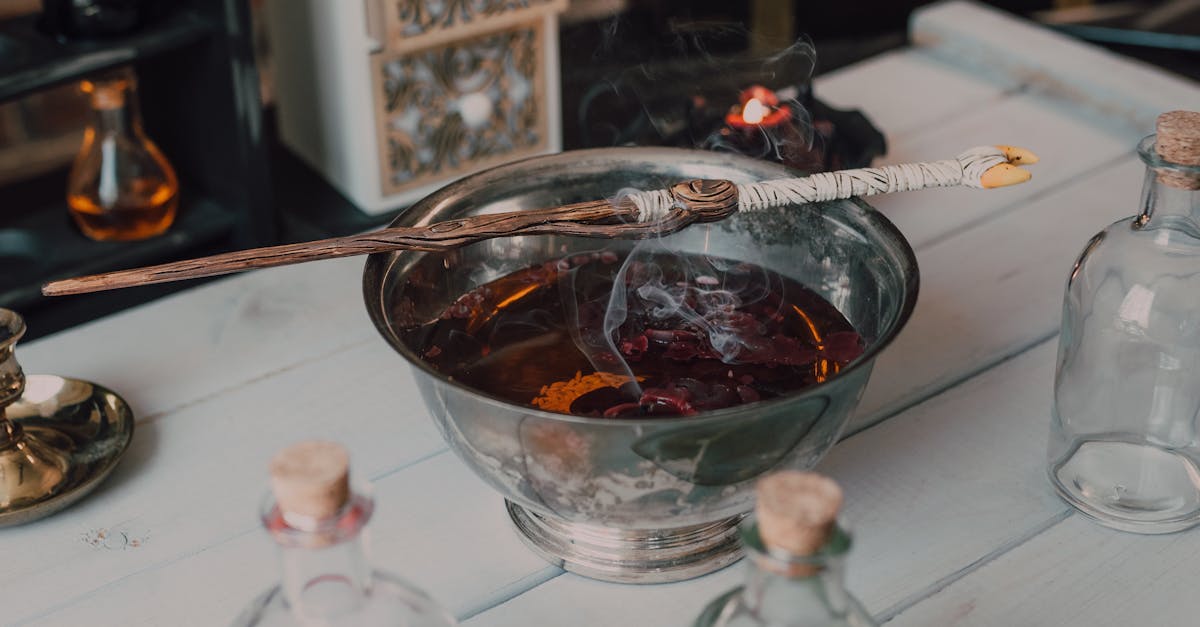 découvrez so elixir, une fragrance envoûtante qui allie élégance et audace. plongez dans un univers olfactif unique avec des notes florales et boisées, parfait pour exprimer votre personnalité et votre charme naturel.