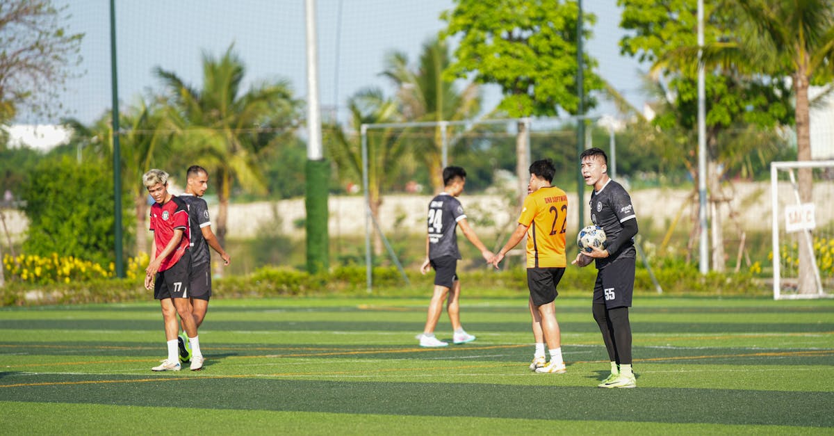découvrez l'univers passionnant des sports d'équipe ! explorez les bienfaits du travail en équipe, des stratégies de jeu aux compétitions palpitantes. que vous soyez joueur ou supporter, plongez dans l'esprit collectif qui unit les passionnés de sport.