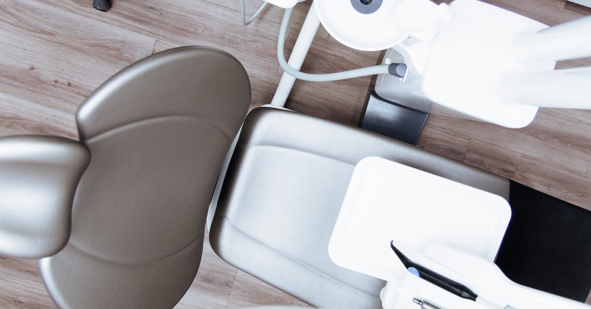 découvrez tout ce qu'il faut savoir sur les dents : conseils pour une bonne hygiène bucco-dentaire, traitements, soins esthétiques et importance de la santé dentaire. prenez soin de votre sourire!