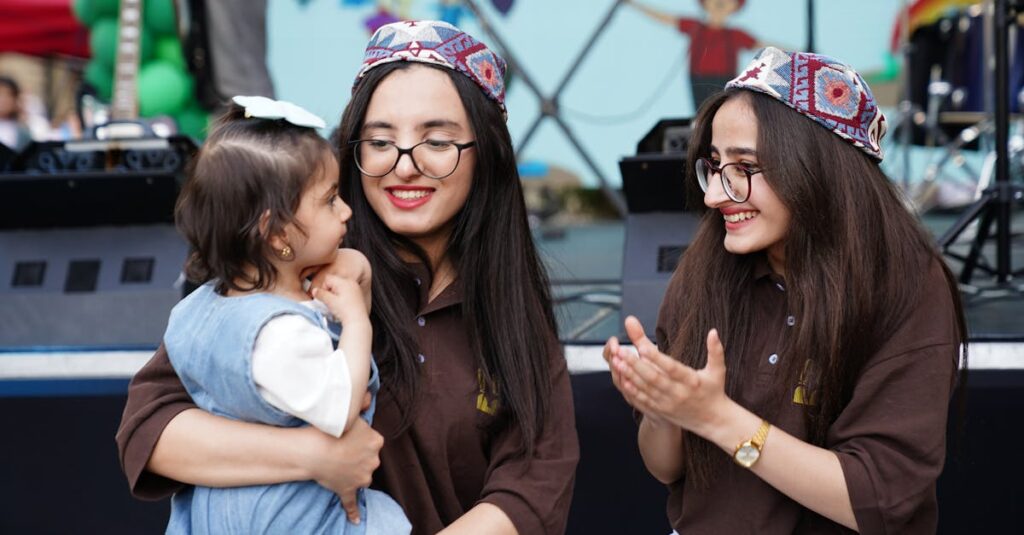 découvrez les comportements typiques des tout-petits et apprenez des stratégies pour les comprendre et les gérer efficacement. des conseils pratiques pour les parents pour accompagner le développement de leur enfant.