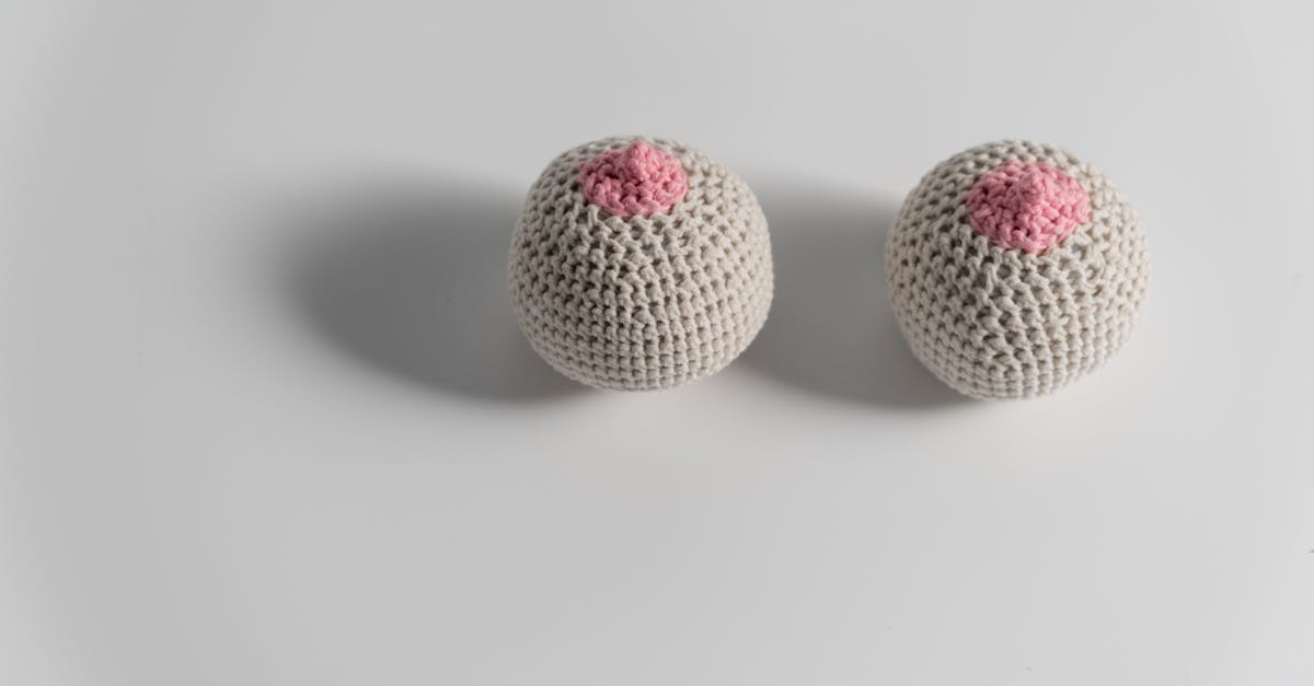 découvrez les mamelons ombilicaux, une caractéristique unique et fascinante des seins. apprenez-en davantage sur leur apparence, leur signification et les différentes perceptions qu'ils suscitent. informez-vous sur les soins et les aspects médicaux associés à cette particularité.