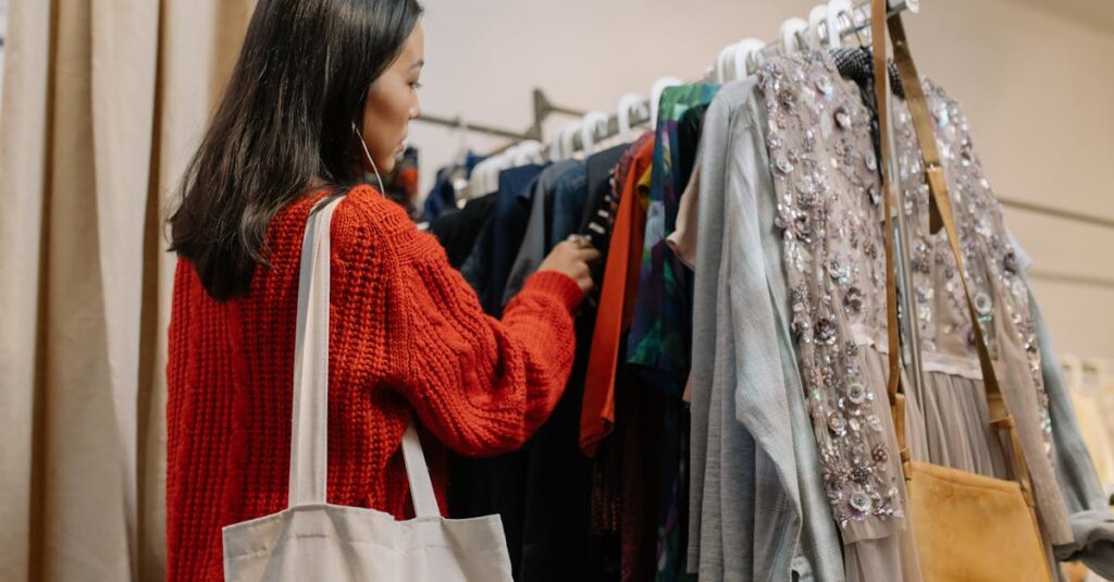 découvrez le concept d'upcycling, une pratique innovante qui transforme des objets et matériaux usagés en nouvelles créations originales et durables. apprenez comment réduire les déchets, stimuler la créativité et adopter un mode de vie éco-responsable grâce à des projets simples et inspirants.