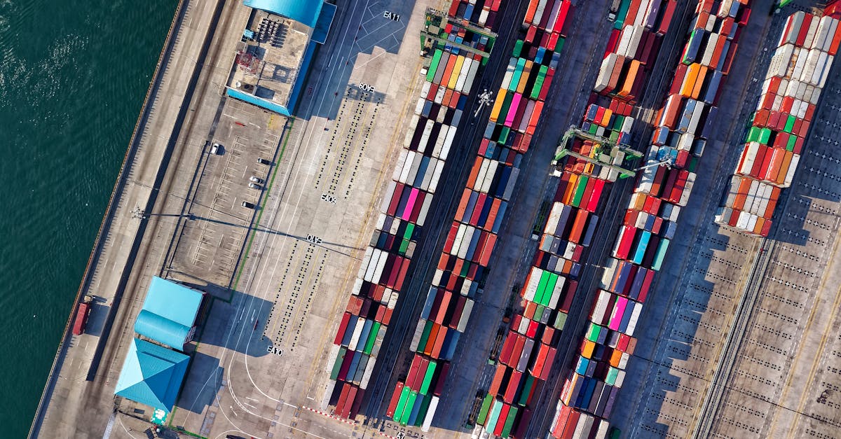 découvrez l'importance de la répartition du poids pour optimiser la performance de vos véhicules. apprenez comment une distribution équilibrée peut améliorer la maniabilité, la sécurité et l'adhérence sur la route.
