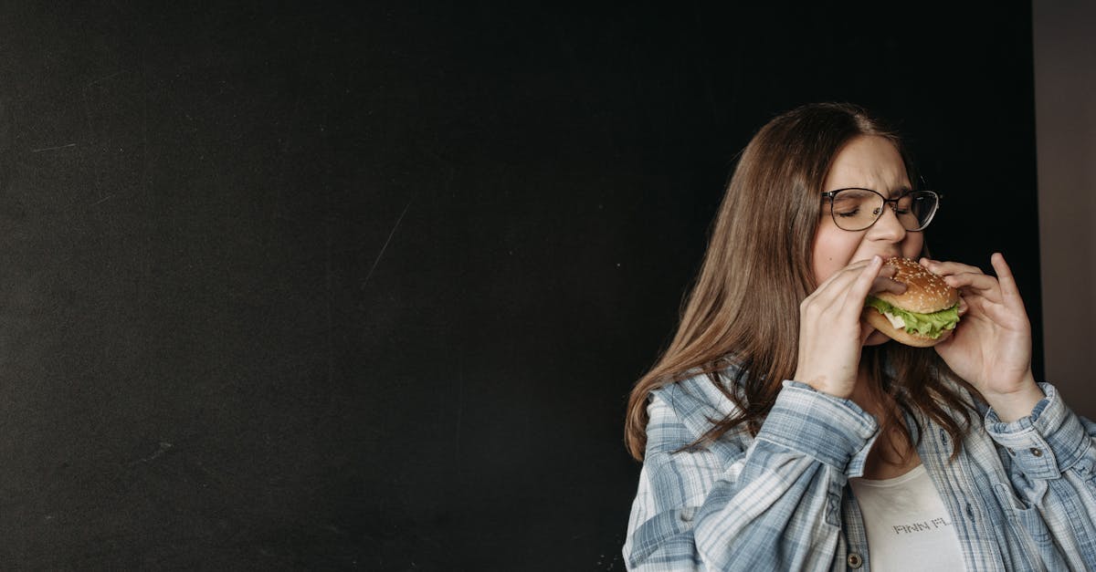 découvrez des stratégies efficaces pour prendre du poids de manière saine. apprenez des conseils nutritionnels, des recettes savoureuses et des exercices adaptés pour atteindre vos objectifs de prise de masse corporelle.